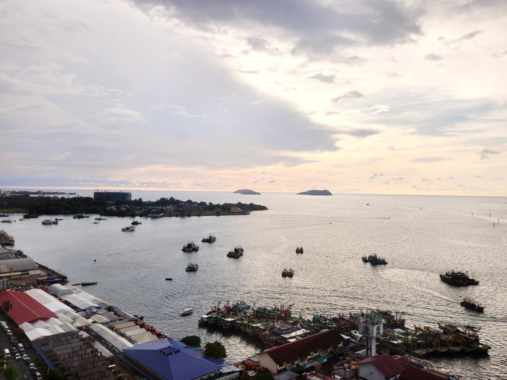 The Shore Kota Kinabalu City Centre By Lw Suites Quarto foto